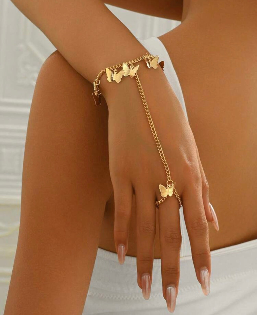 Butterfly pendant finger chain bracelet